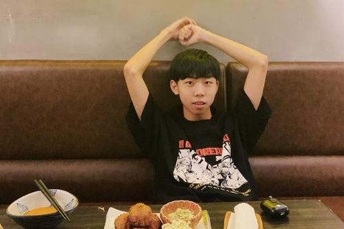 吃瓜娱乐小叮当,吃瓜娱乐界的甜蜜旋风