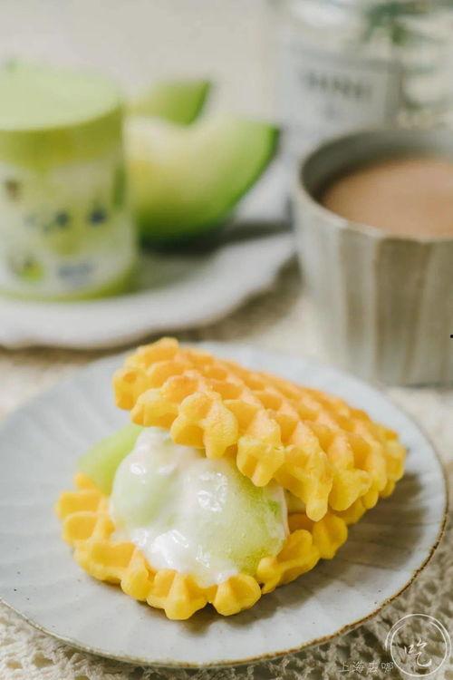 娱乐吃瓜酱千层雪,揭秘娱乐圈背后的甜蜜与苦涩