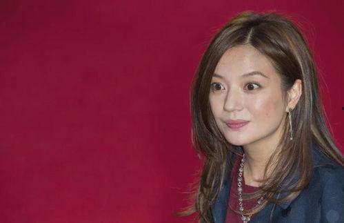 娱乐吃瓜女艺人红后,揭秘娱乐圈吃瓜女艺人崛起之路