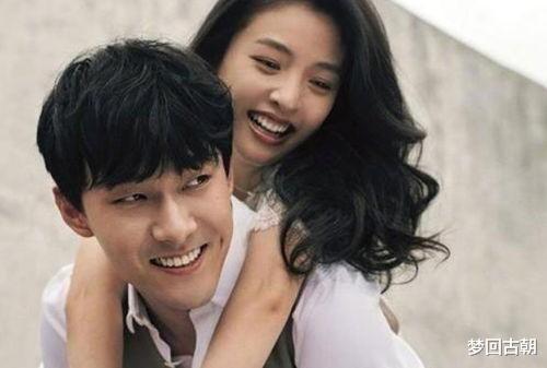 娱乐明星吃瓜双人视频,幕后花絮视频曝光，精彩瞬间引网友热议