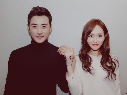 娱乐吃瓜女孩子恋爱脑,恋爱脑女孩的娱乐吃瓜日常